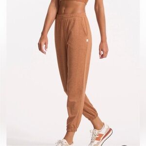Vuori boyfriend jogger sweatpants